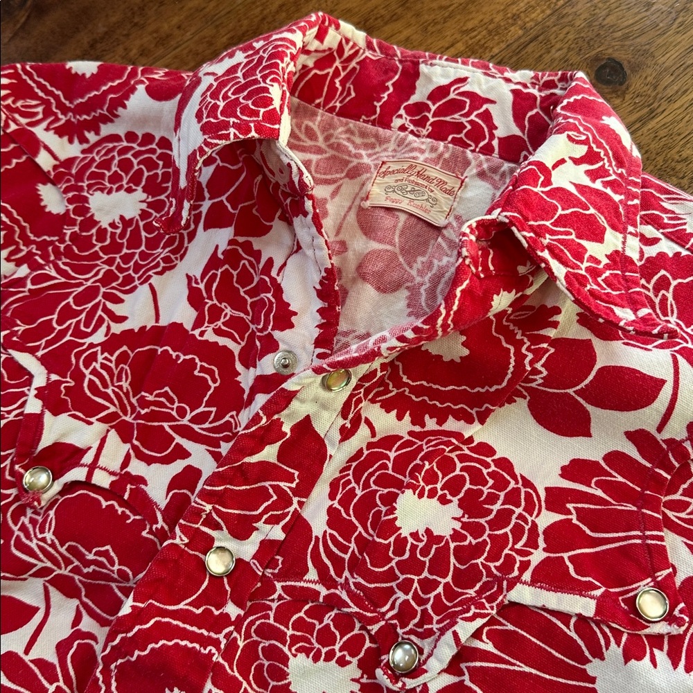Vintage Floral Red Women's heavy cotton custom made pearl snap shirt